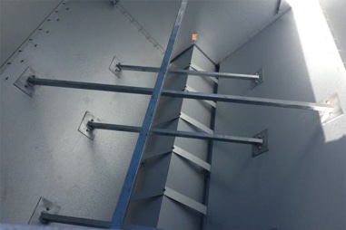 All feeder models have 25x25x2mm RHS supports within the feeder. Supports significantly increase the strength of the feeder.